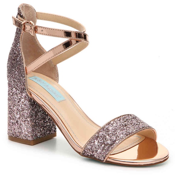 betsey johnson blush shoes